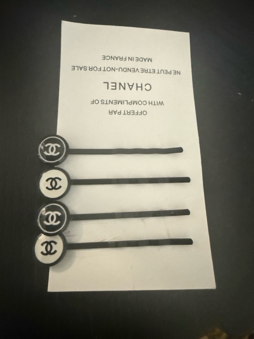 New CHANEL Black and White Logo Bobby Pins - Set of 4 - Picture 2 of 2